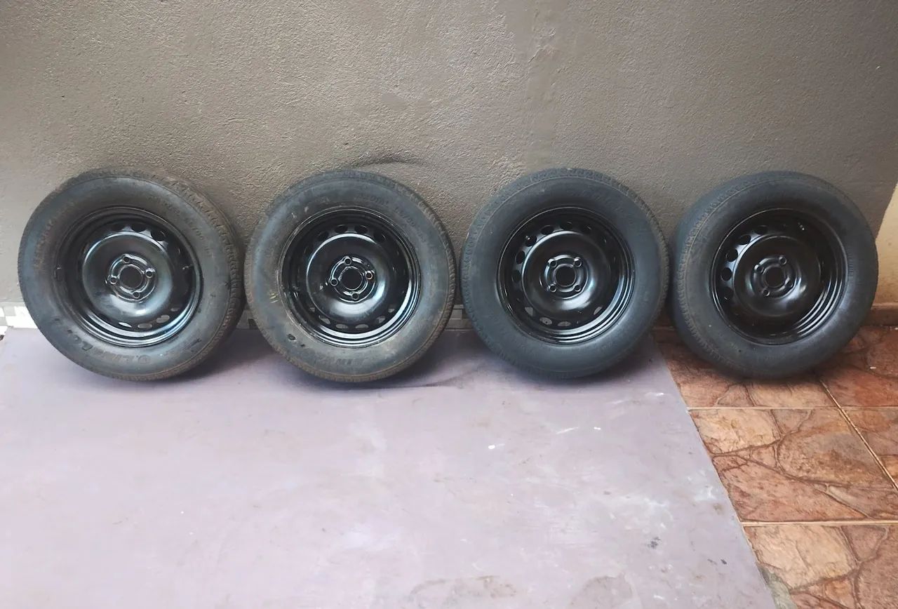 Vendo lindo jogo de rodas Chevrolet  - Foto 3