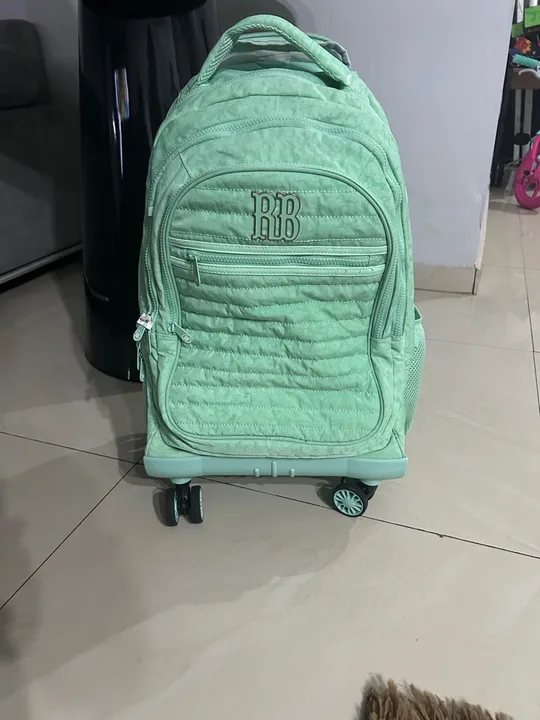 Mochila Infantil com Rodinhas Verde. Rebeca Bombom
