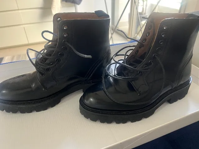 Bota de couro - coturno 