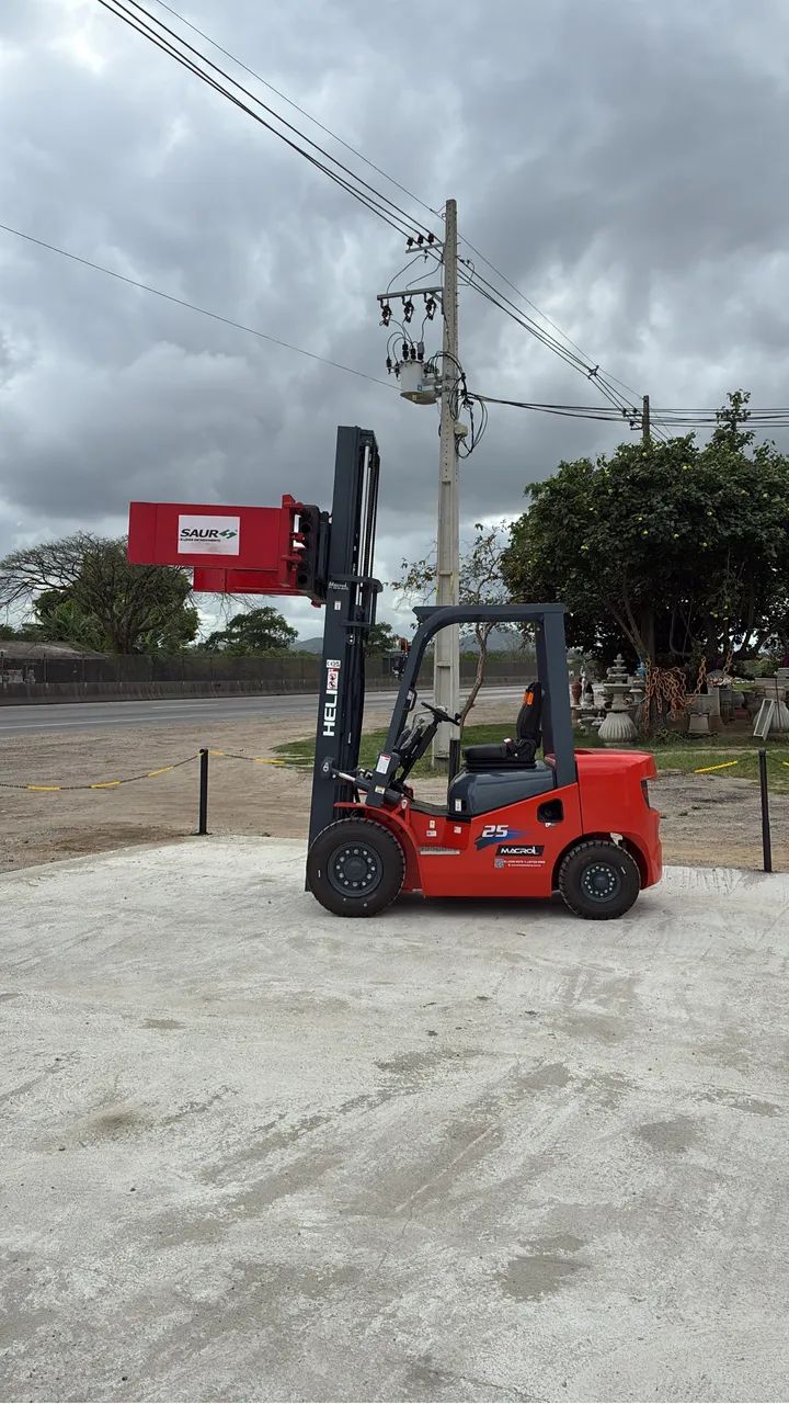 Empilhadeira diesel com Clamp fardo - Foto 2