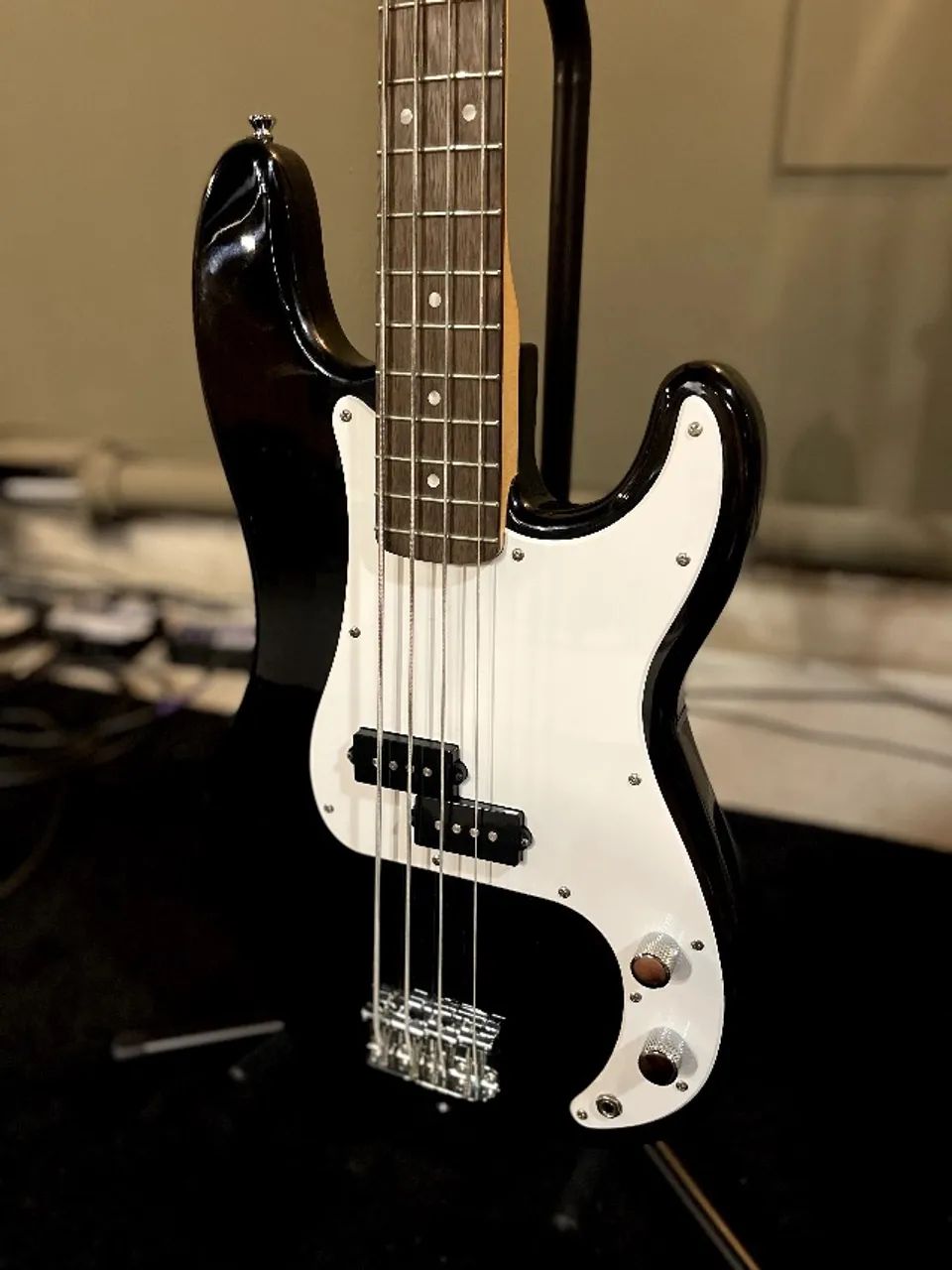 Baixo Fender Squier Sonic Precision