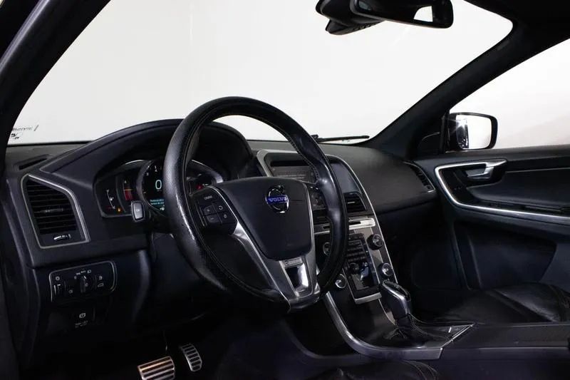 VOLVO XC 60 2.0 T5 R DESIGN TURBO GASOLINA 4P AUT 2014 - Foto 4