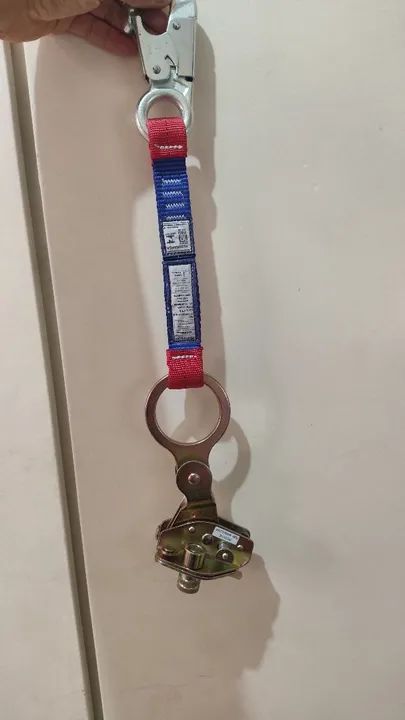 Trava-Quedas Para Corda Hércules HRGG01201N Com Extensor e Trava Dupla - Foto 4