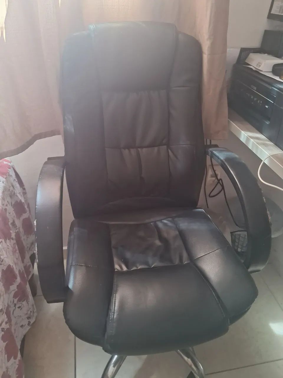 Cadeira Executiva Giratória Preta