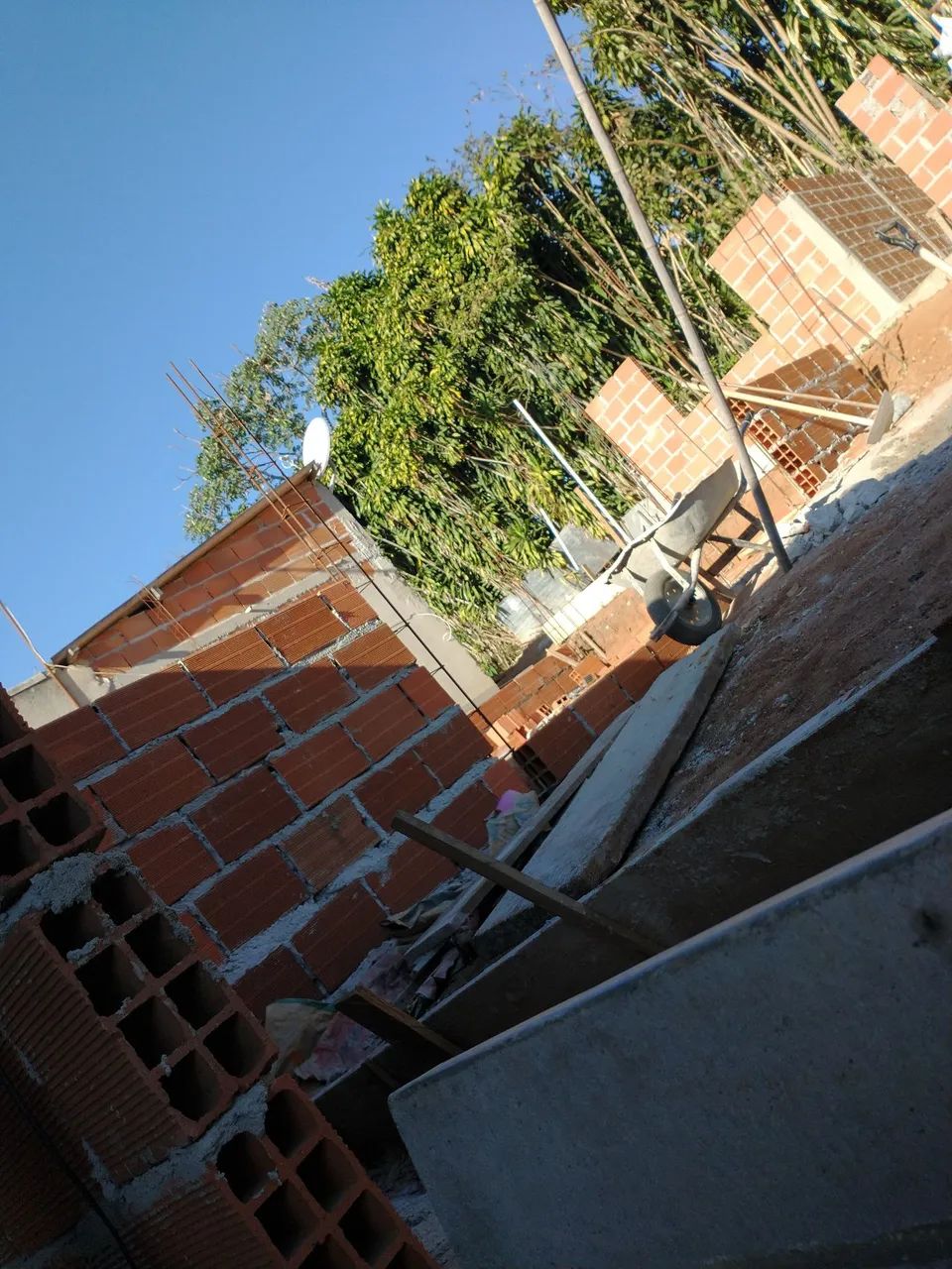 Presto serviço de pedreiro 