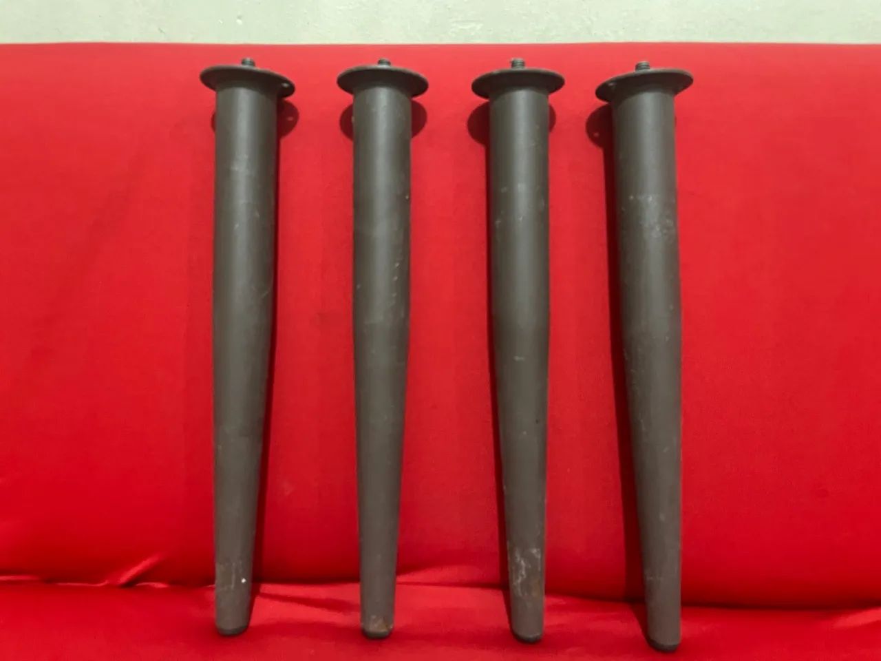 Kit 4 Pés de Cama em Metal Antigos 