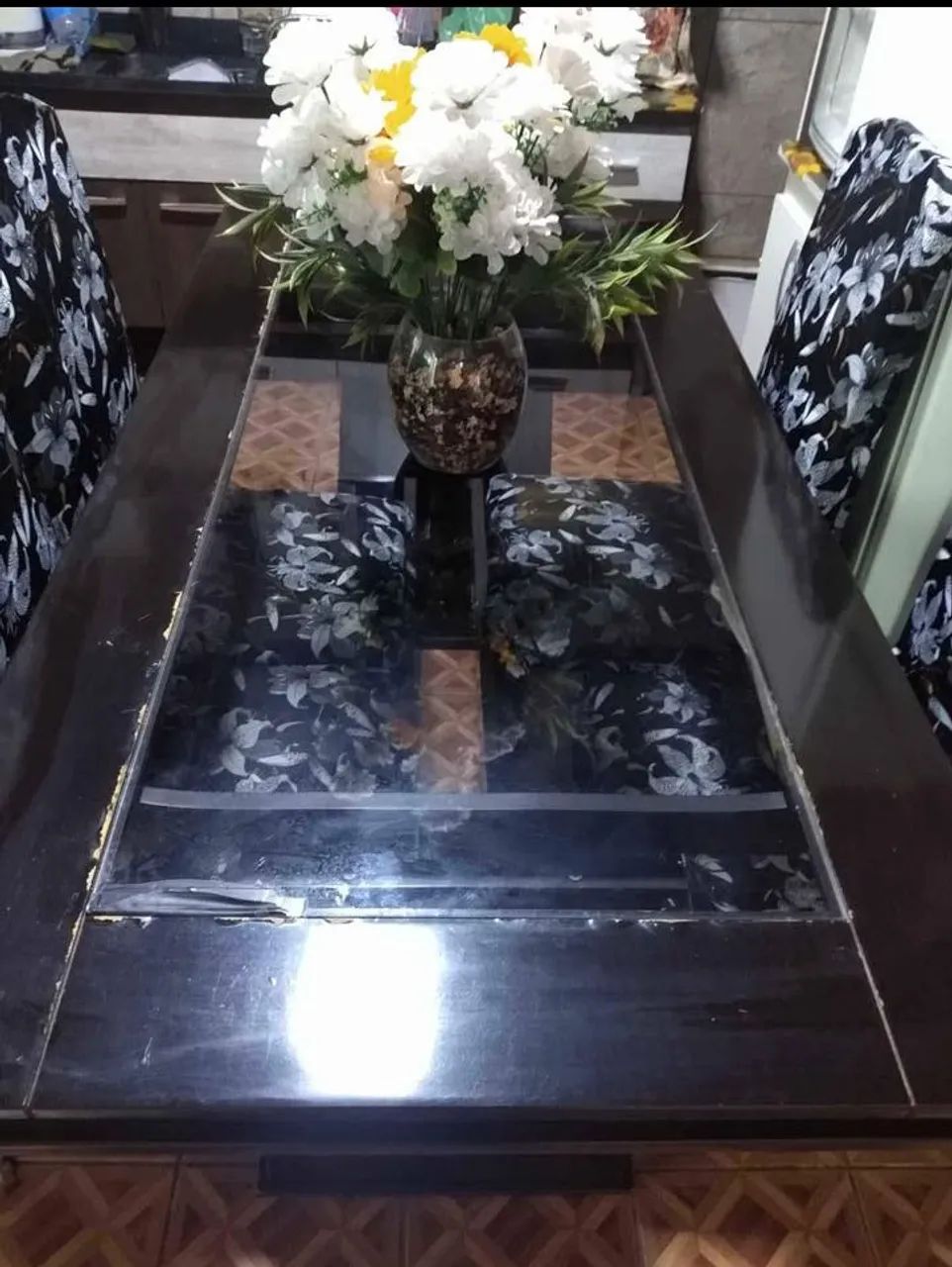 Mesa de Jantar em Madeira Maciça