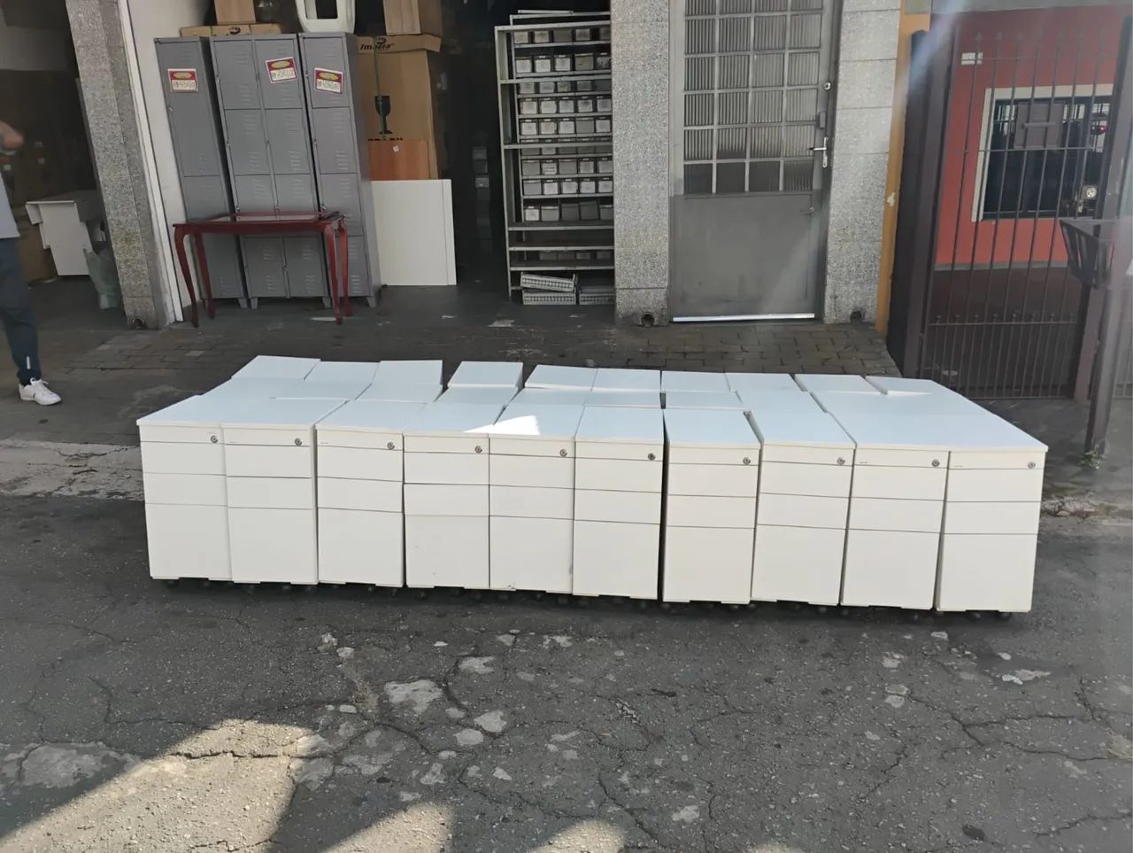 Gaveteiro com 3 gavetas 