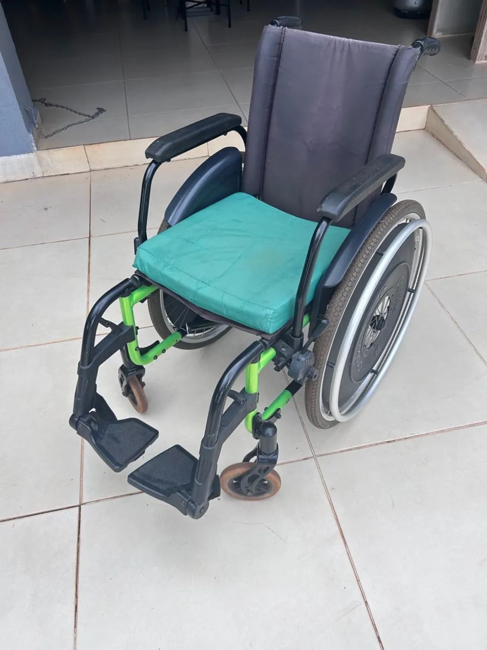 Cadeira de rodas Ortobrás AVD com 03 assentos - Foto 3