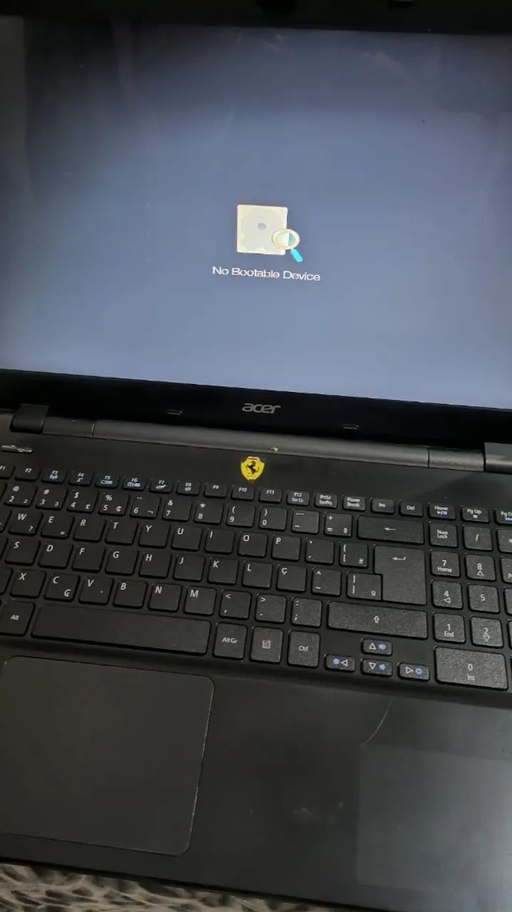Notebook acer i5 5200U 6GB Memoria 