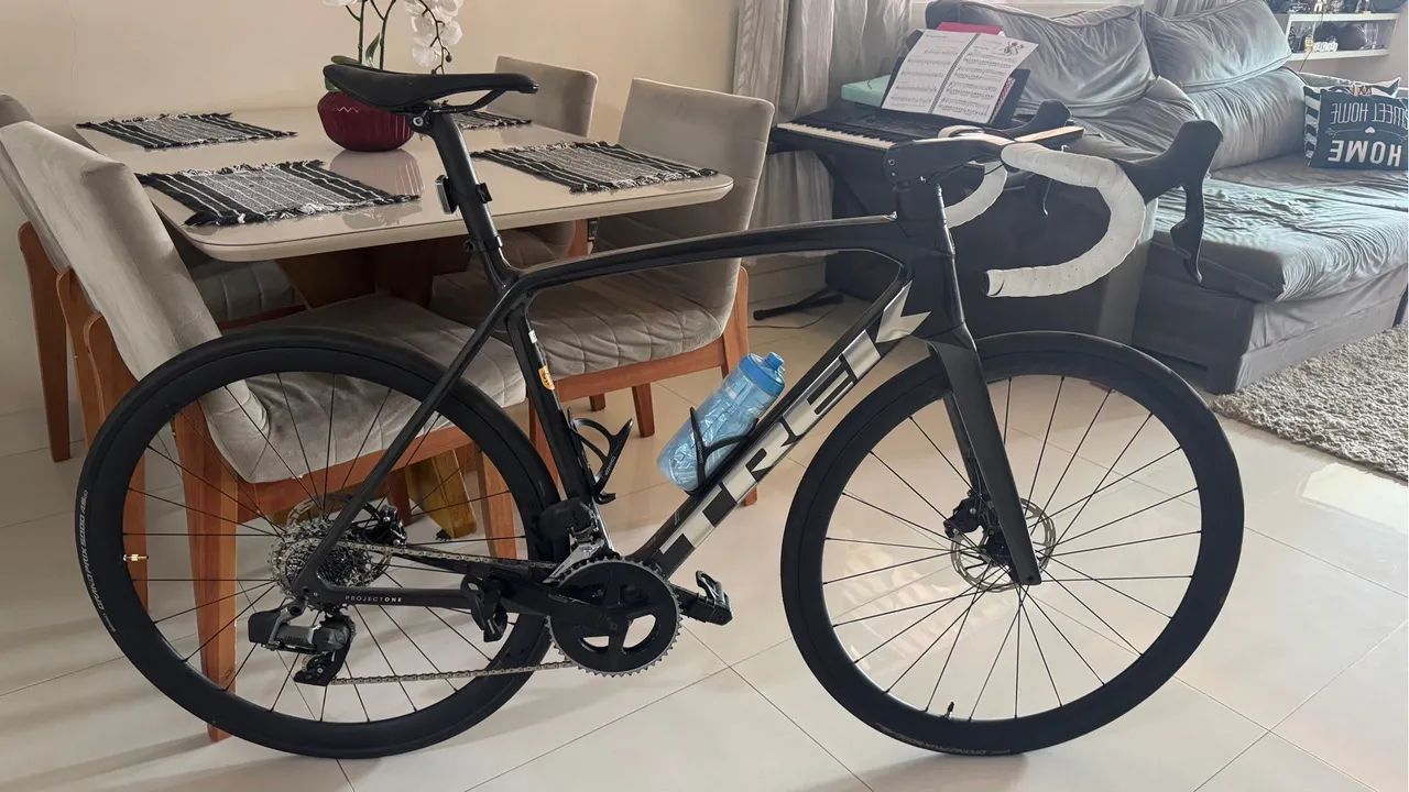 Speed Trek Emonda SLR 6 eletrônica 