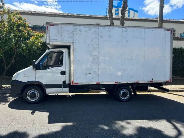 Iveco Daily 35S14 - 2014 - Motor Novo - Foto 4