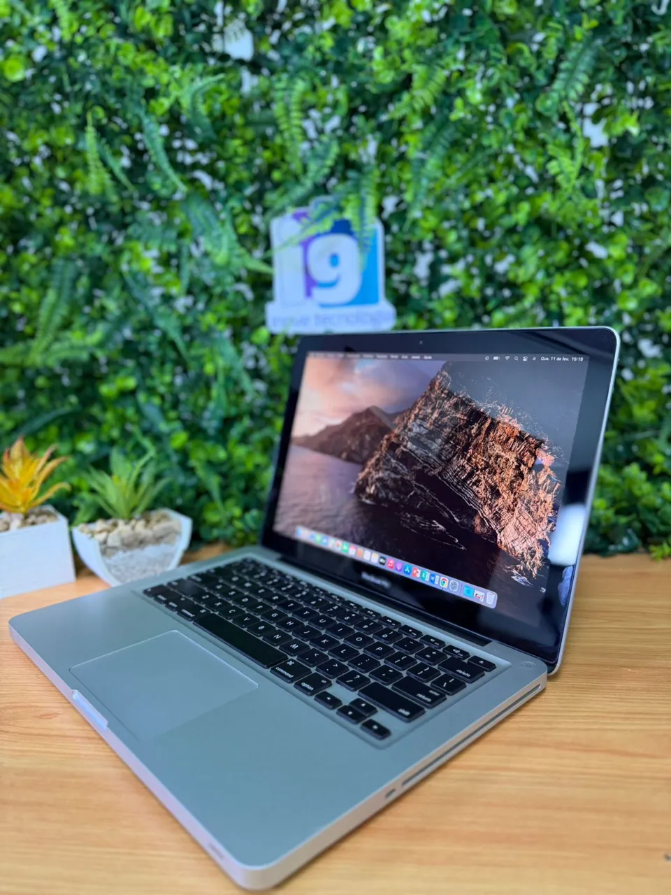 MacBook Pro 15,4 Pol 2016 - Core i7 2,7GHz / 16GB RAM / SSD 480GB