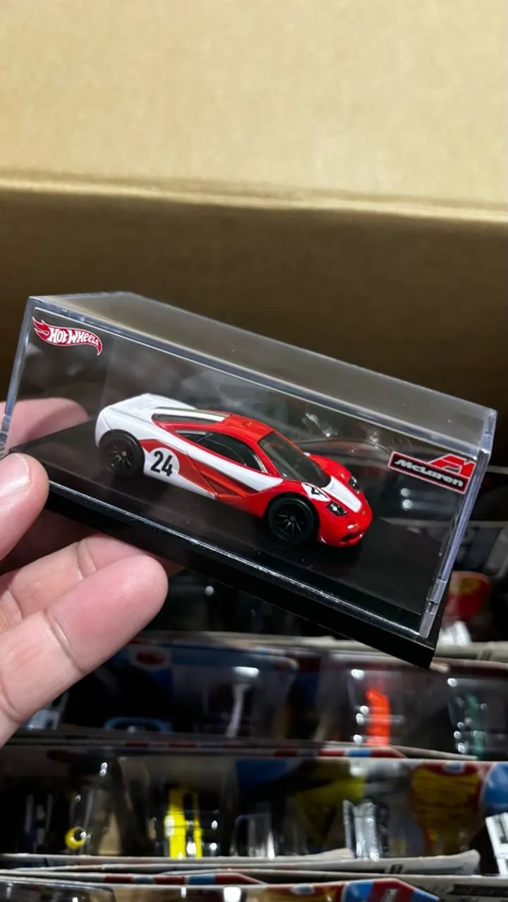 Hotwheels premium 