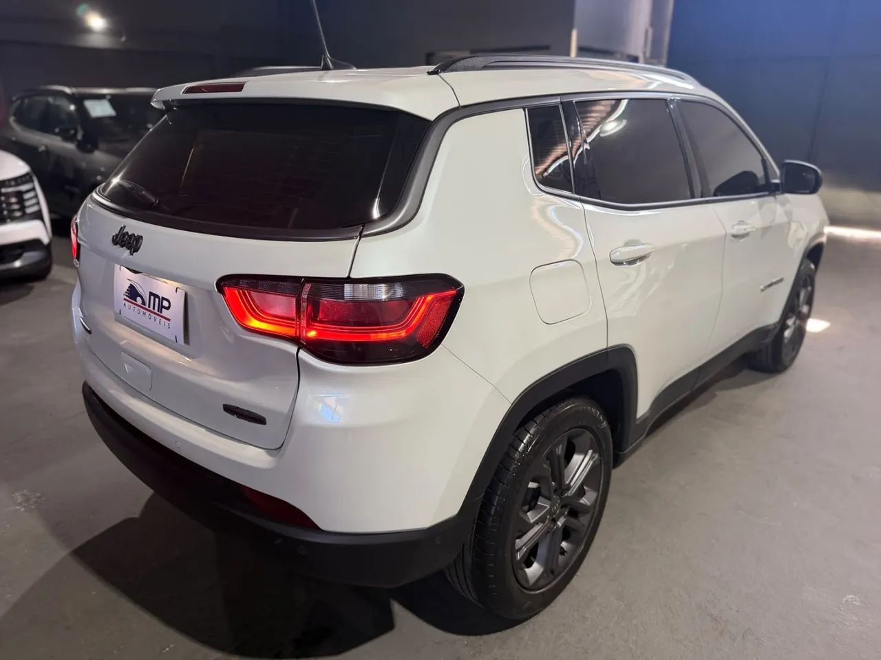 Jeep Compass Longitude Night Eagle 1.3 Flex 2025 - Foto 4