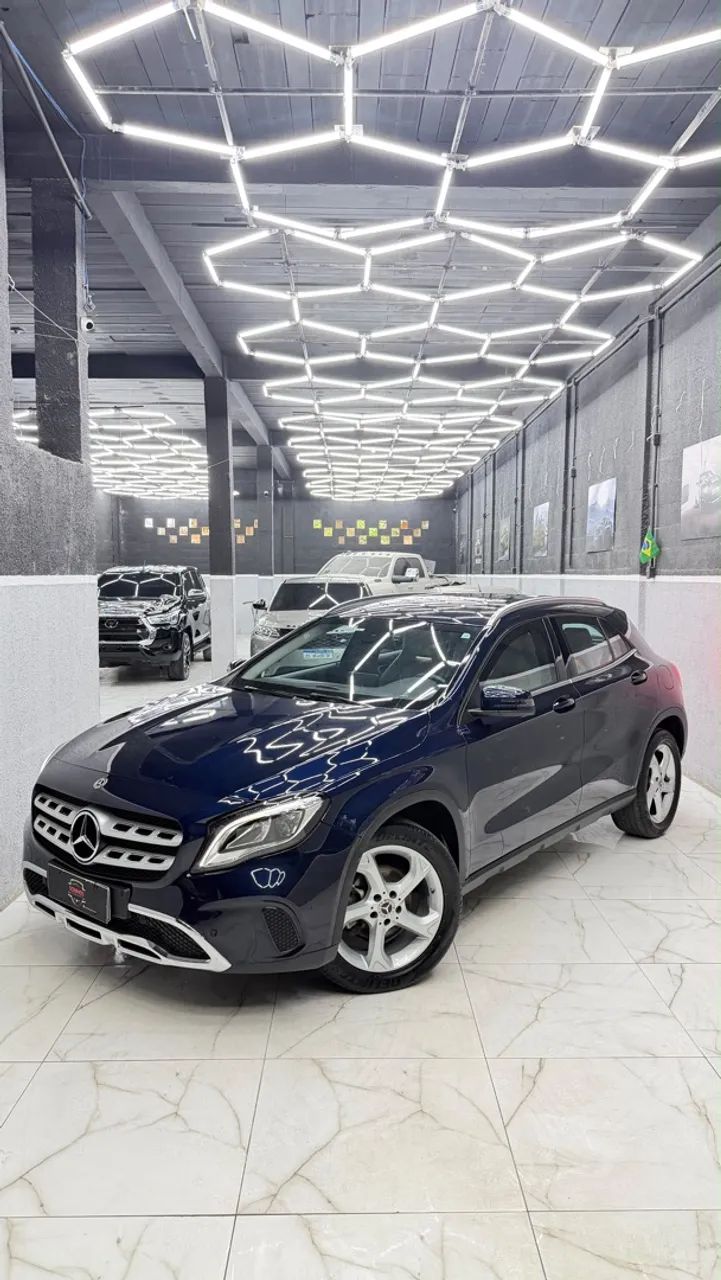 Mercedes-Benz GLA 200 Adv. 1.6/1.6 TB 16V Flex Aut. 2018