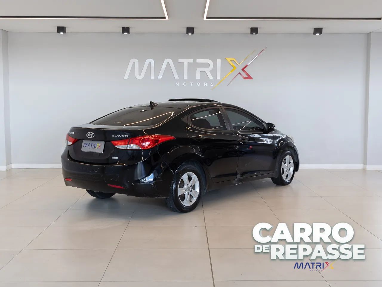 Hyundai Elantra GLS 2.0 16V Flex Aut. 2014 - Foto 2