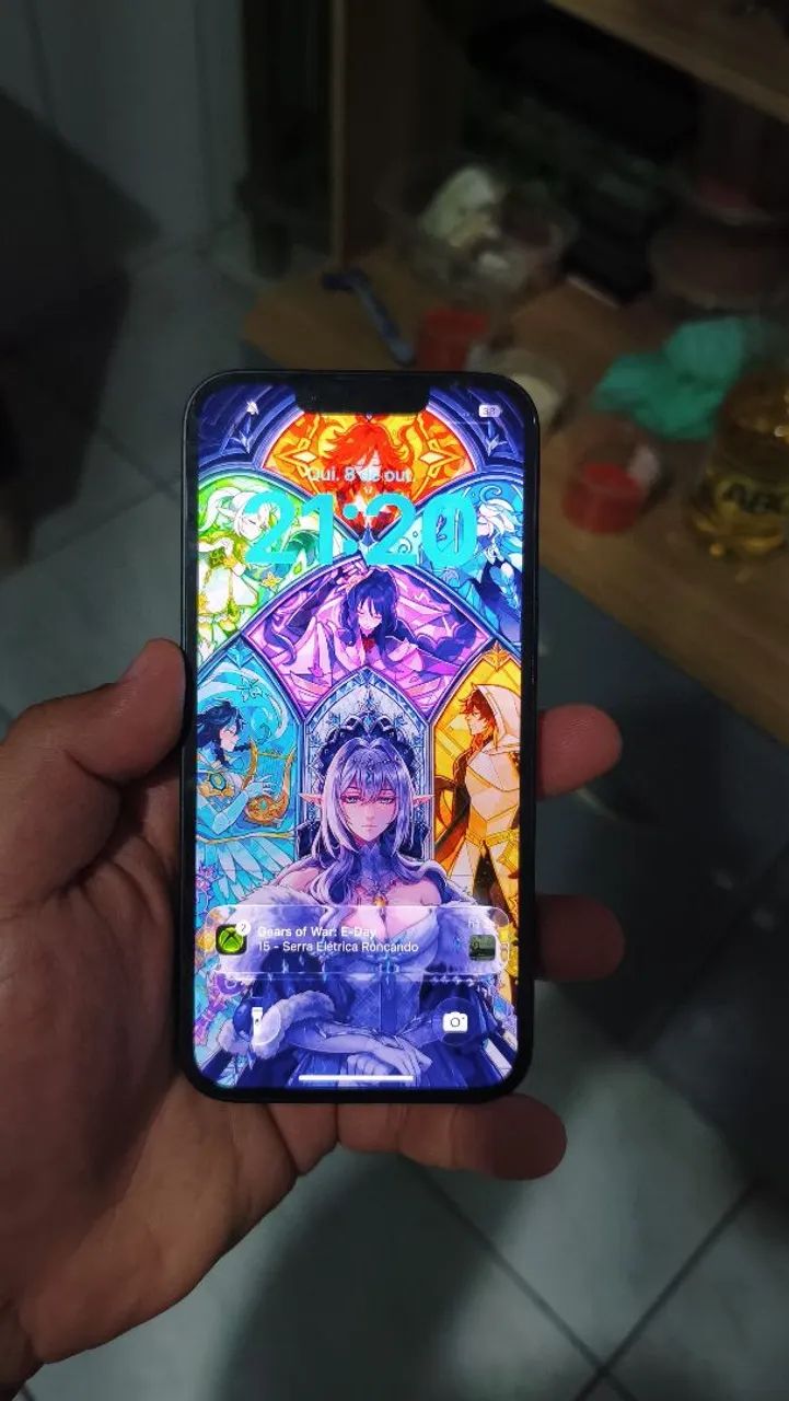 iPhone 16e em excelente estado 