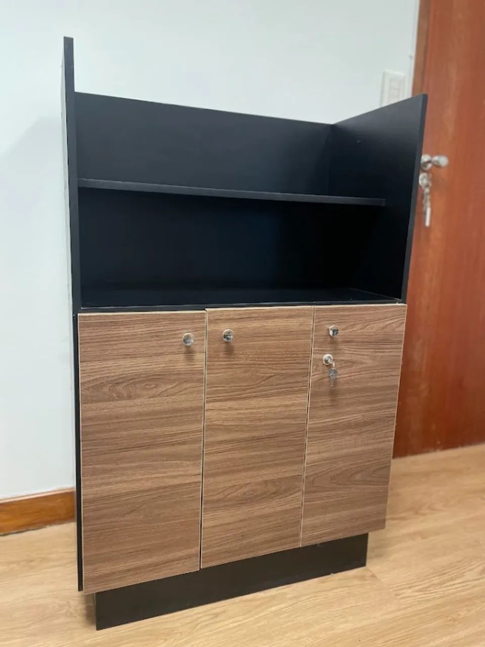 Armário de Escritório em MDF