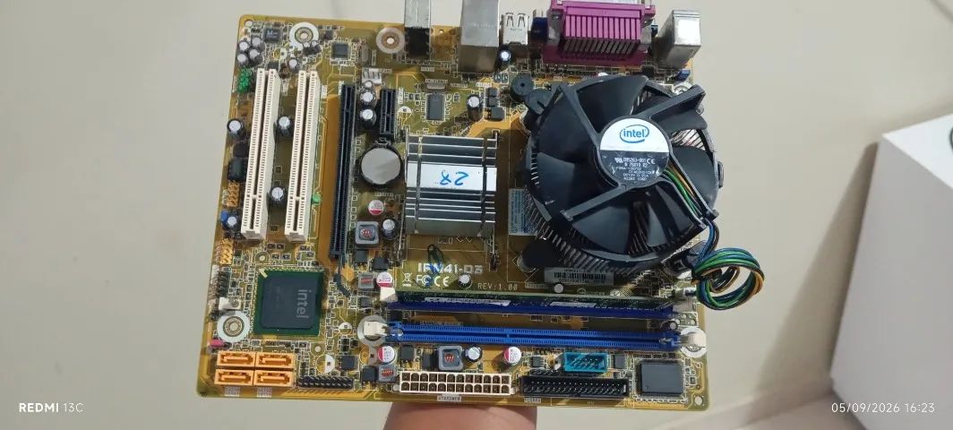 Kit LGA 775 IPM41-D3, Com um Celeron E3400 2.6Ghz e 2gb RAM ddr3