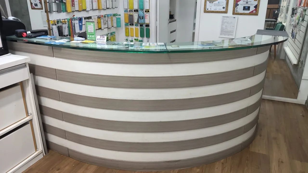 Balcão Semi Circular