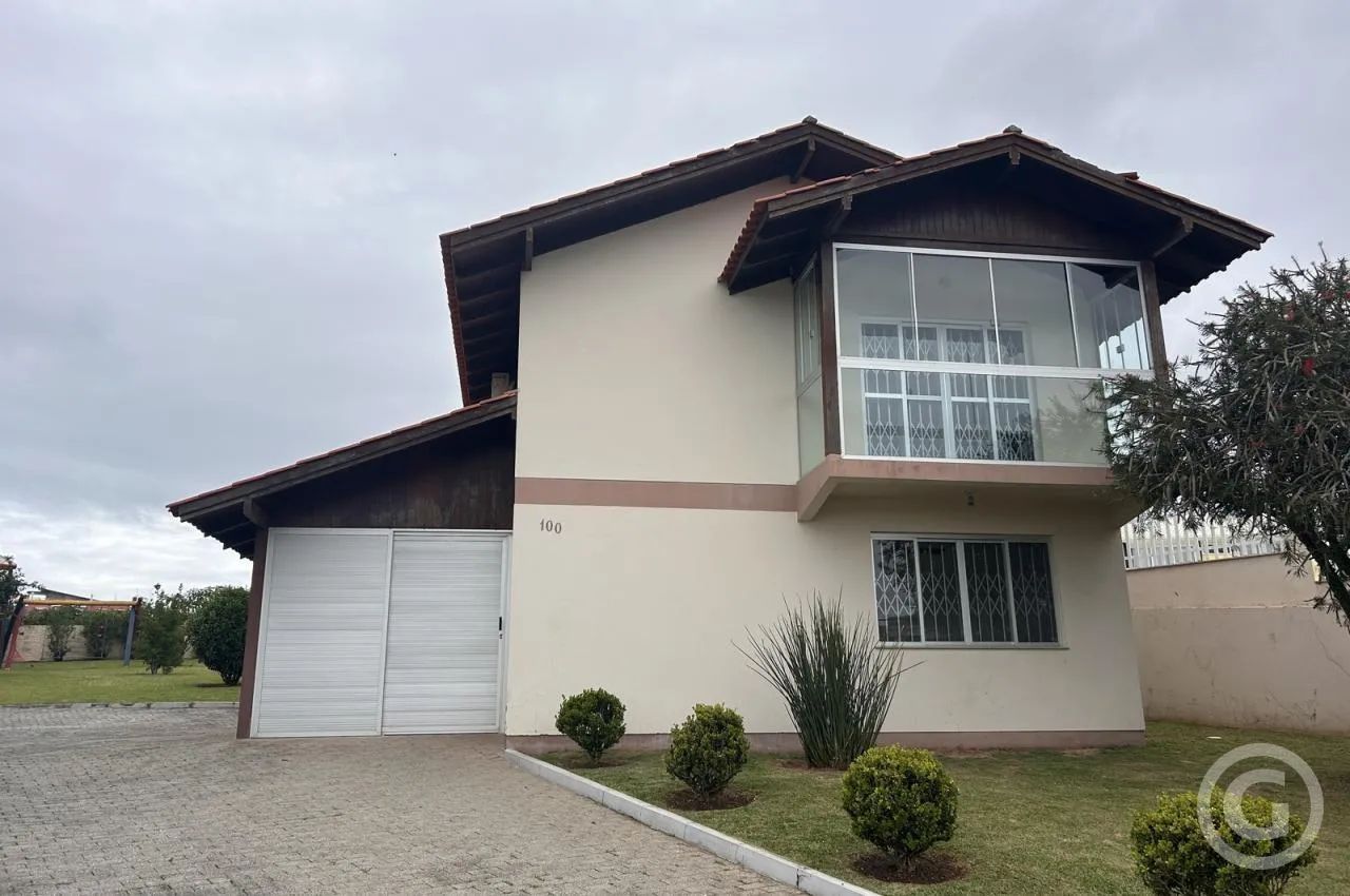 Desfrute da tranquilidade e conveniência em Florianópolis