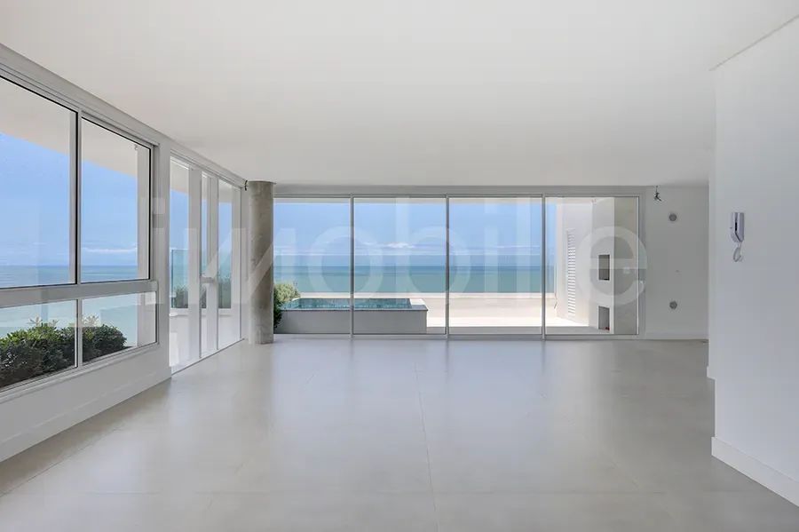 Cobertura Duplex no Edifício Riva na Praia Brava