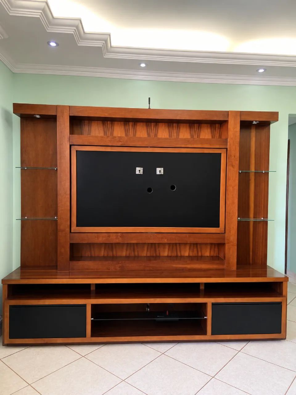 Rack com painel integrado