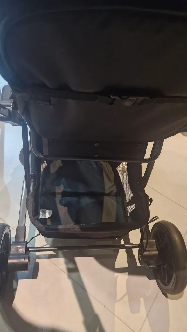Carrinho de bebê com Moisés e bebê conforto Kiddo   - Foto 4
