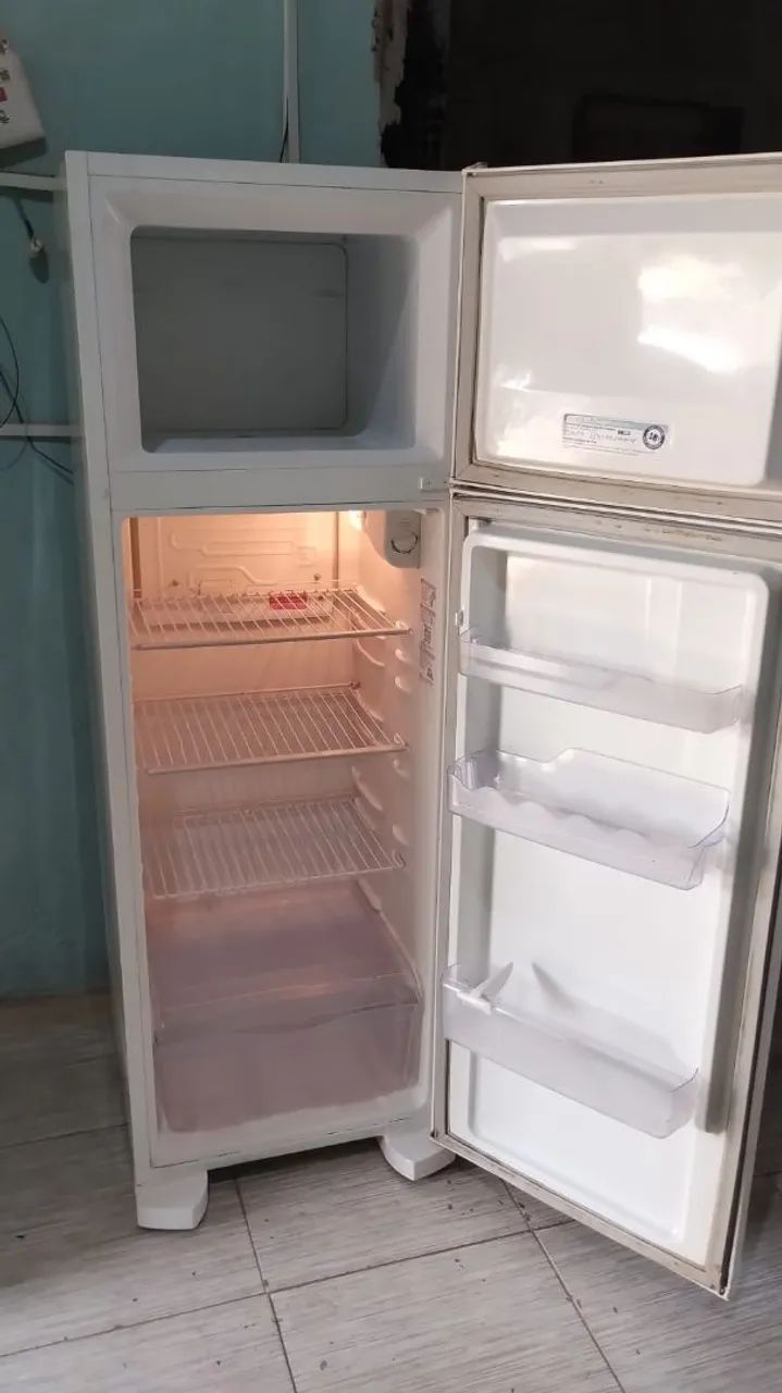 refrigerador gelo seco Eletrolux  - Foto 2