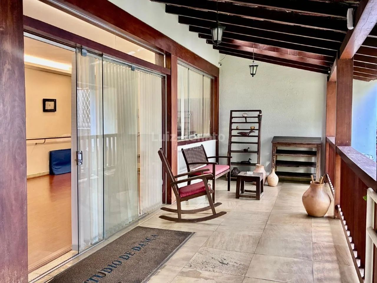 Casa para locação com 4 quartos e 5 vagas - Foto 4