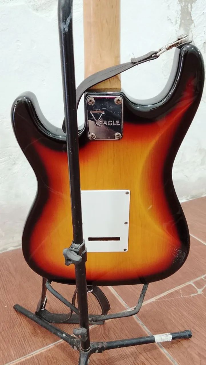 Guitarra elétrico Eagle 