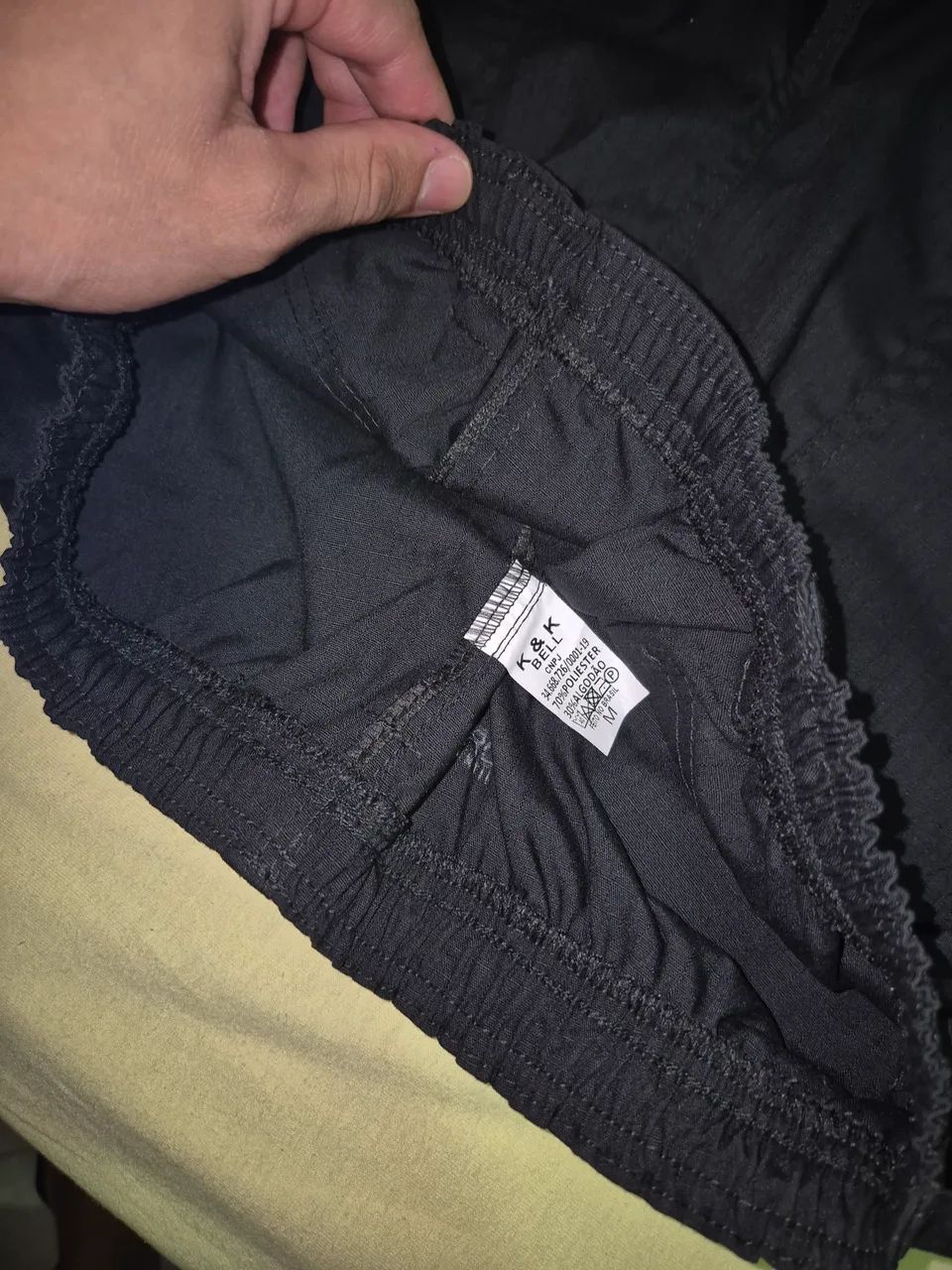 Calça Cargo Preta Com Cós Elástico - Foto 4