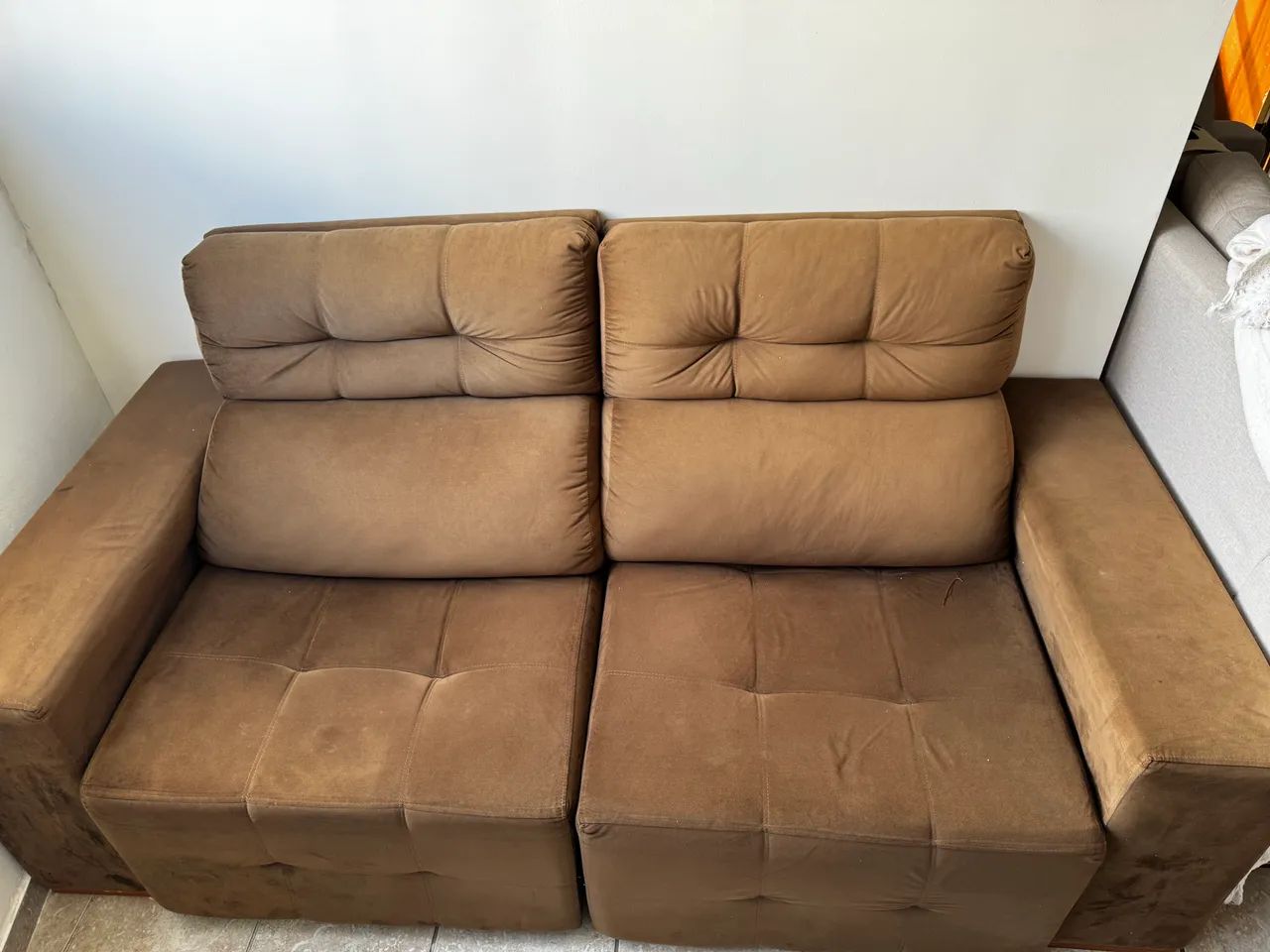 Sofá marrom retrátil - Foto 2
