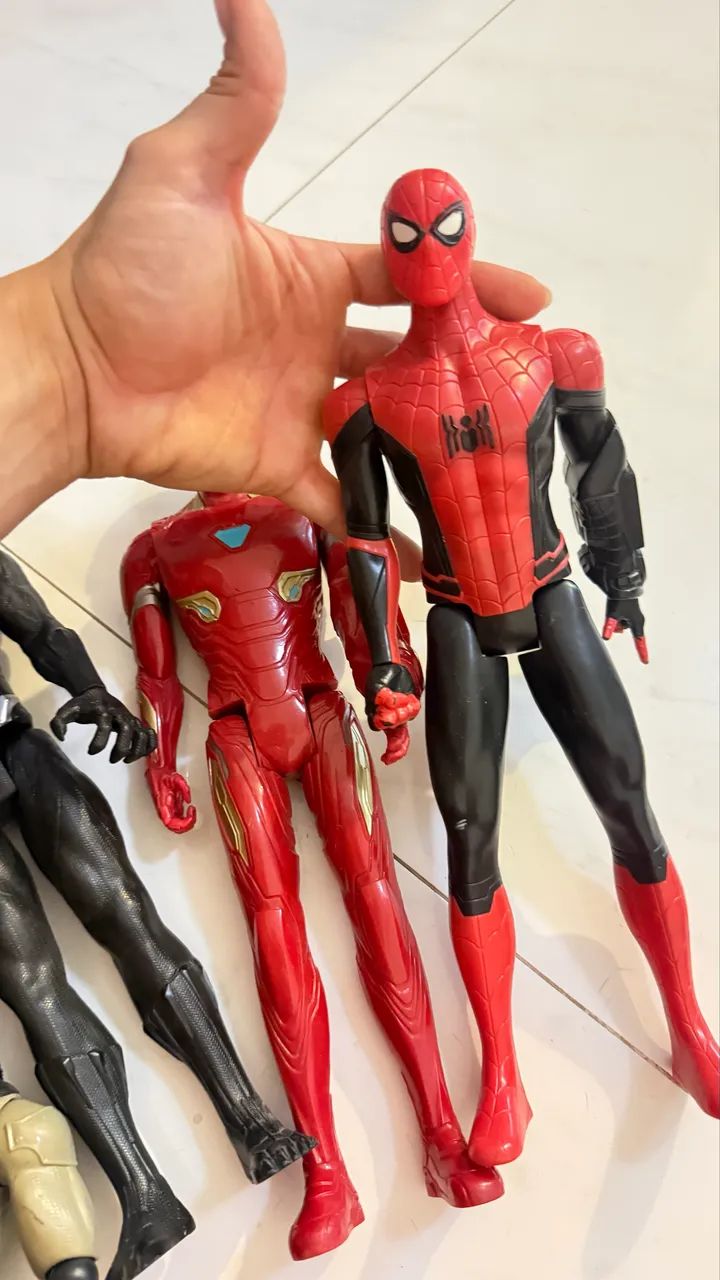 Kit bonecos super heróis  - Foto 3