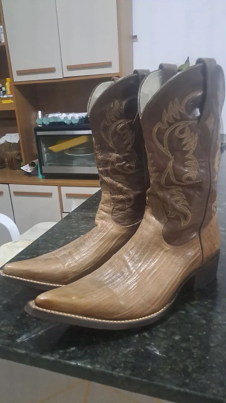 Bota goyazes 40