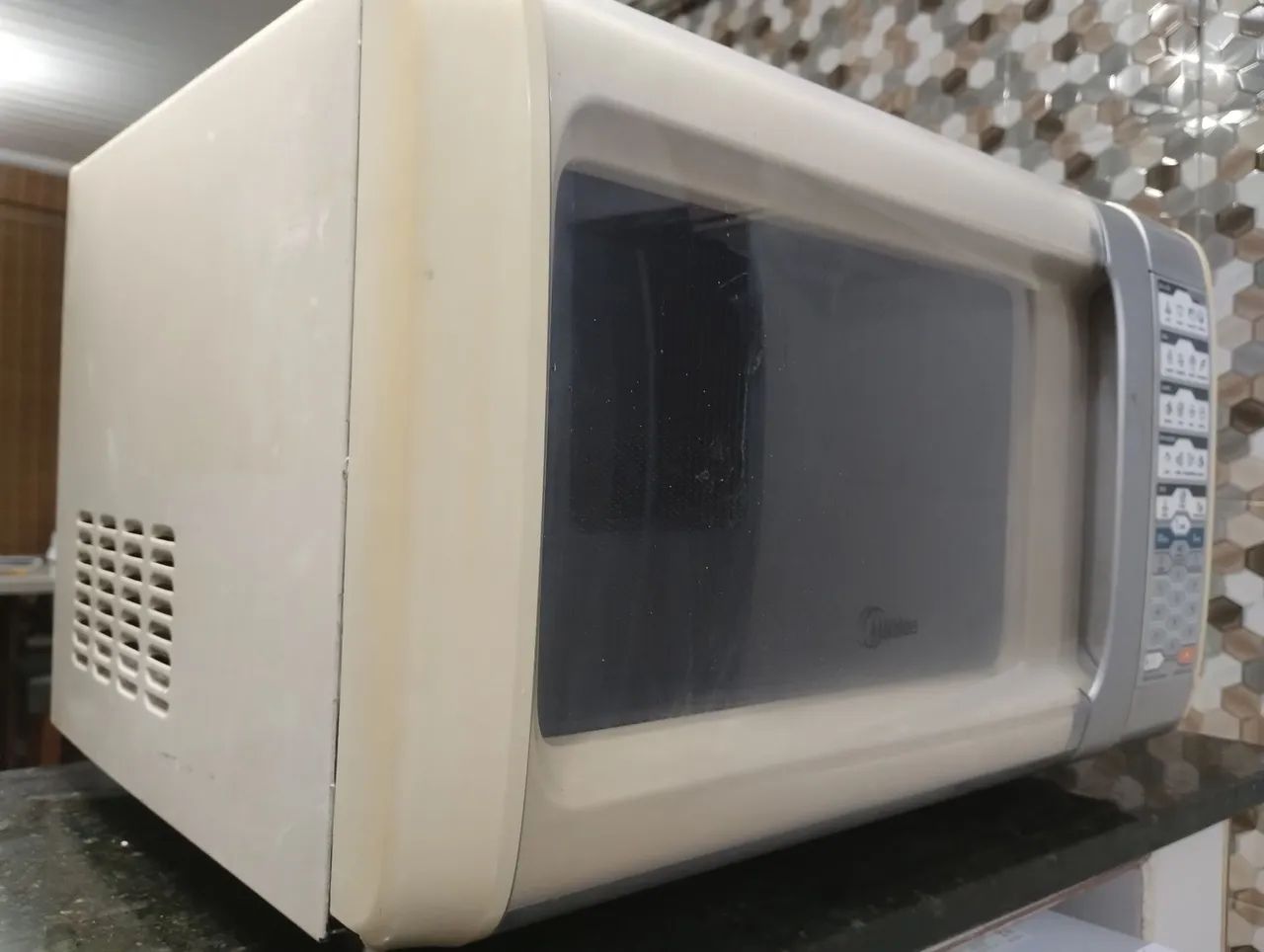 Microondas Midea 31 litros. - Foto 3
