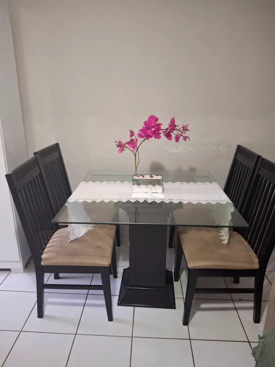 Mesa de Jantar com 4 cadeiras - Foto 2