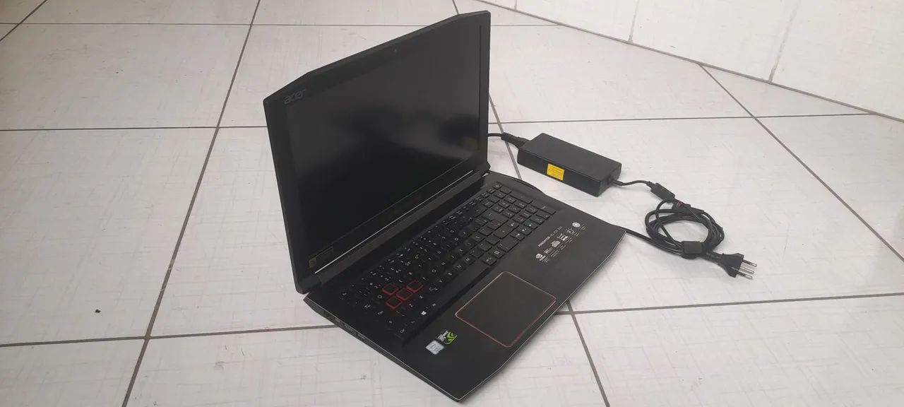 Notebook - Acer Predator (sem HD e sem Memórias)