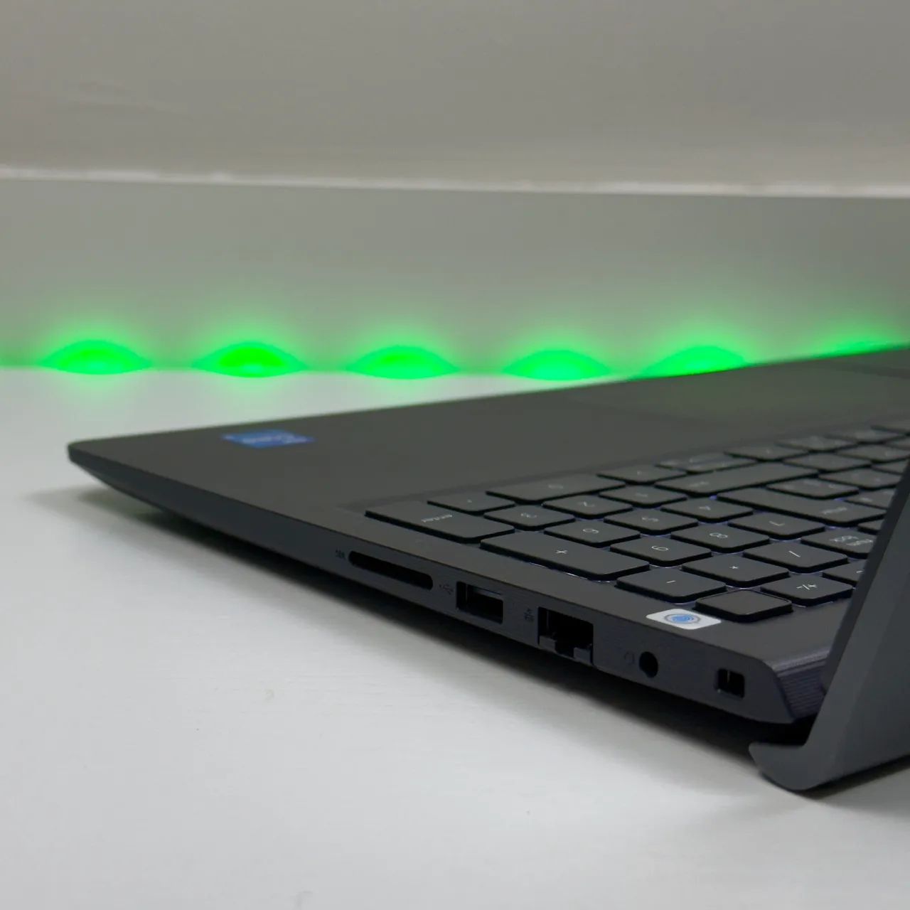 Notebook DELL Vostro: Intel Core i5 11th | 256gb SSD | 8gb RAM