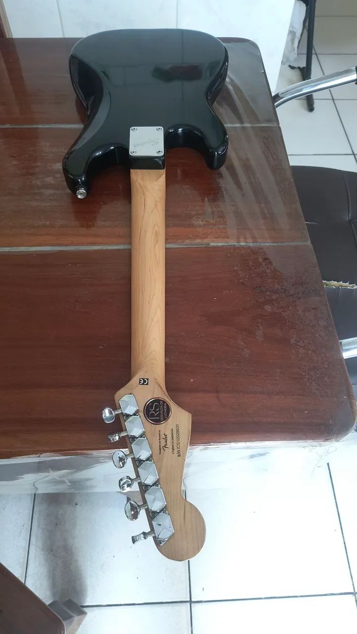Guitarra Squier Mini made Indonésia - Foto 3
