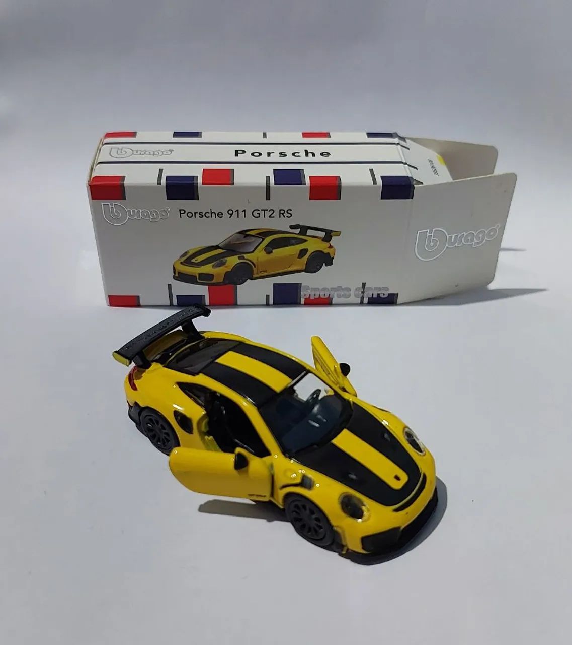Burago Porsche 911 GT2 RS - Foto 2