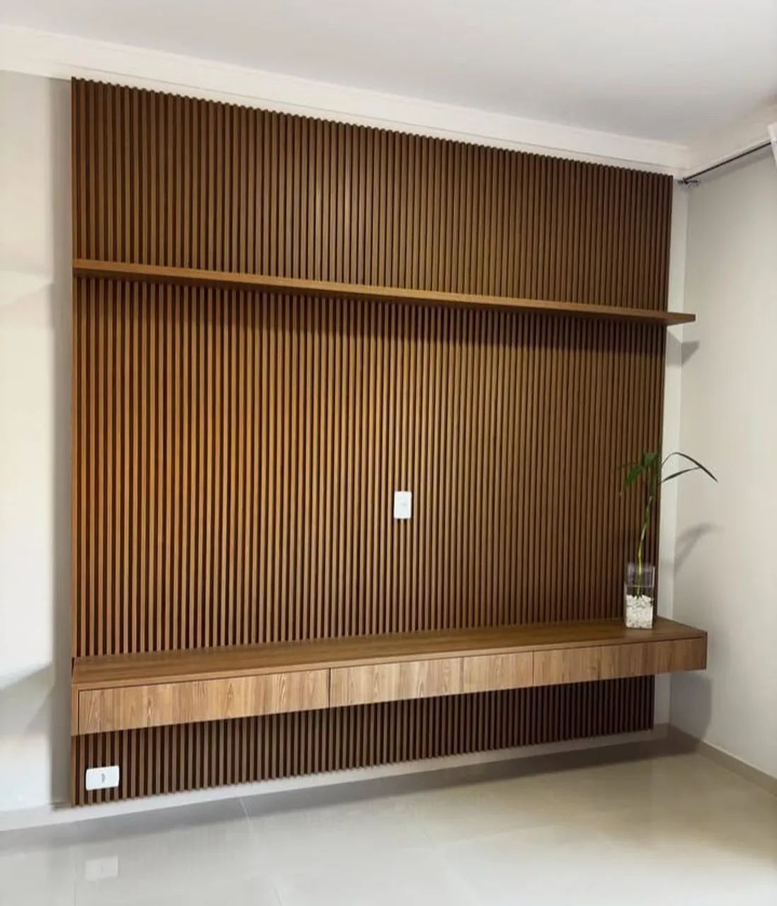 Painel De Televisão Ripado 