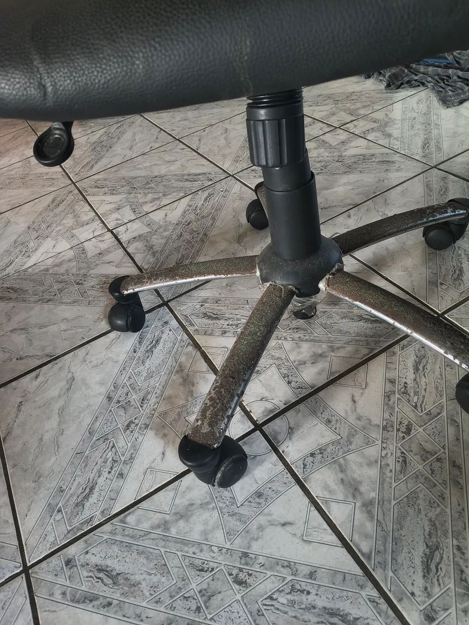 Cadeiras - Foto 2