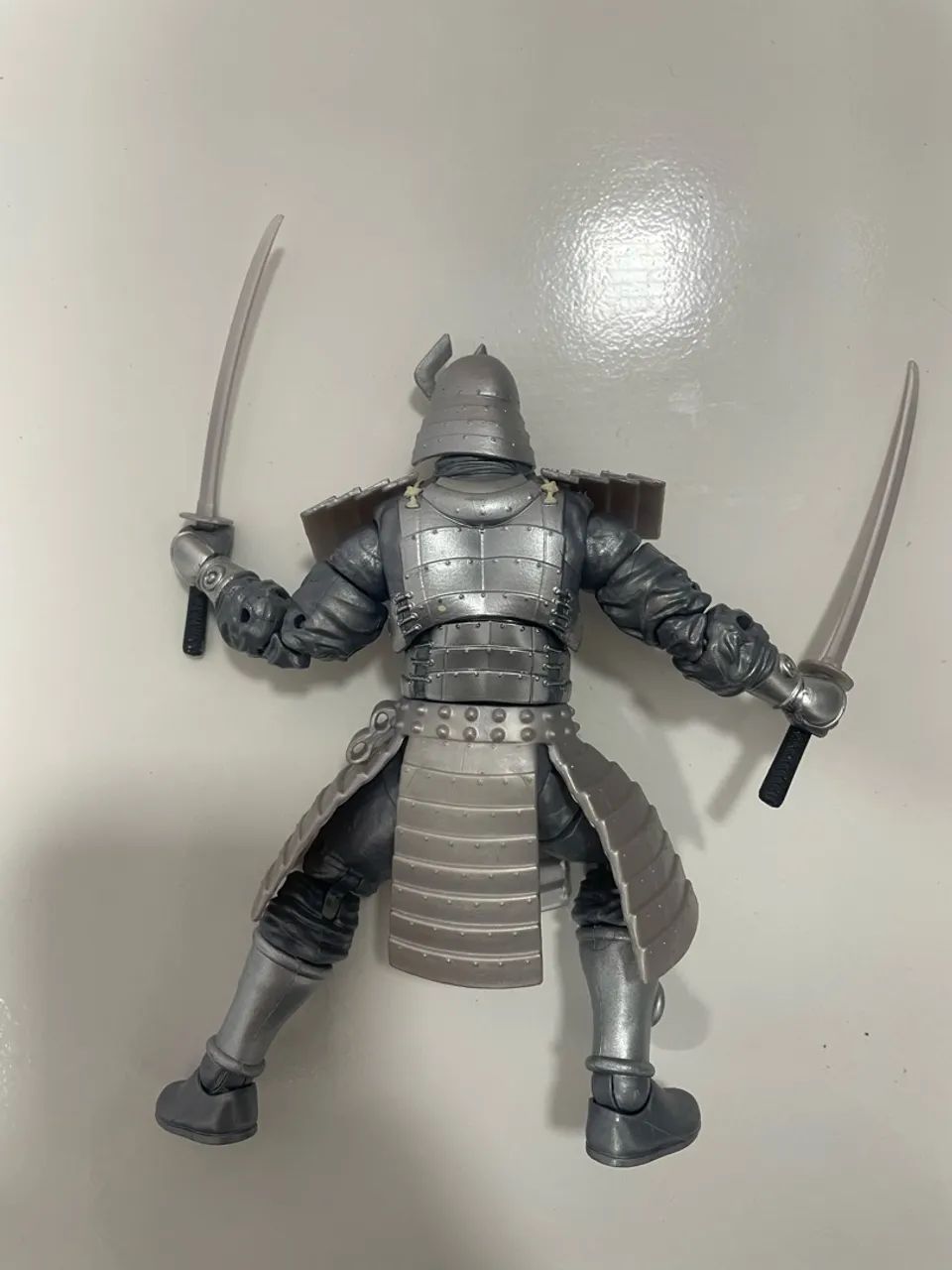 Samurai De Prata Retrô Marvel Legends  - Foto 2