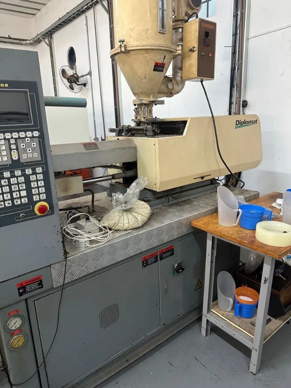 Injetora de plástico SPAZIO DS140 - Foto 4
