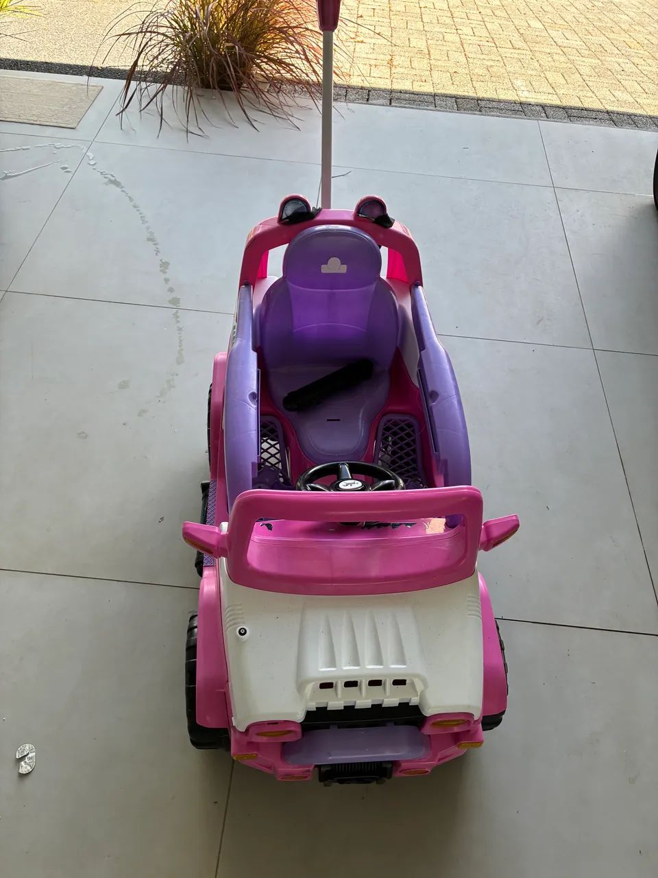 Carro de brinquedo  - Foto 2