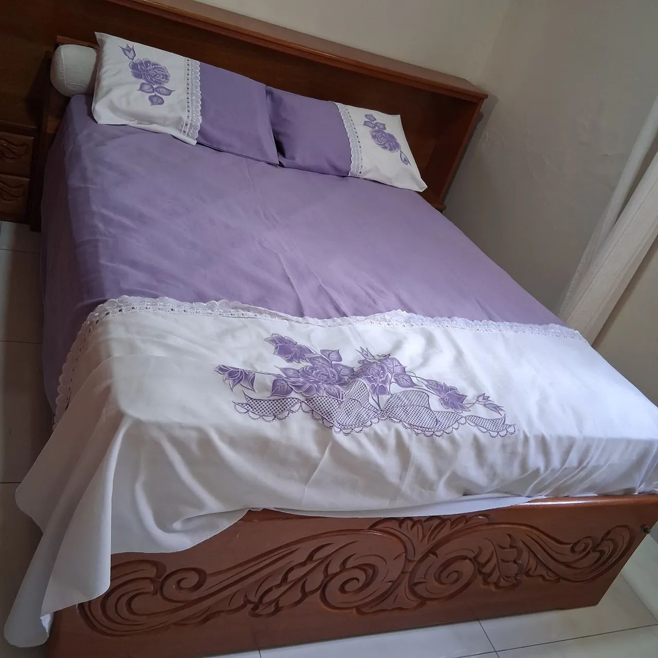 Guarda roupa e cama de madeira - Foto 3