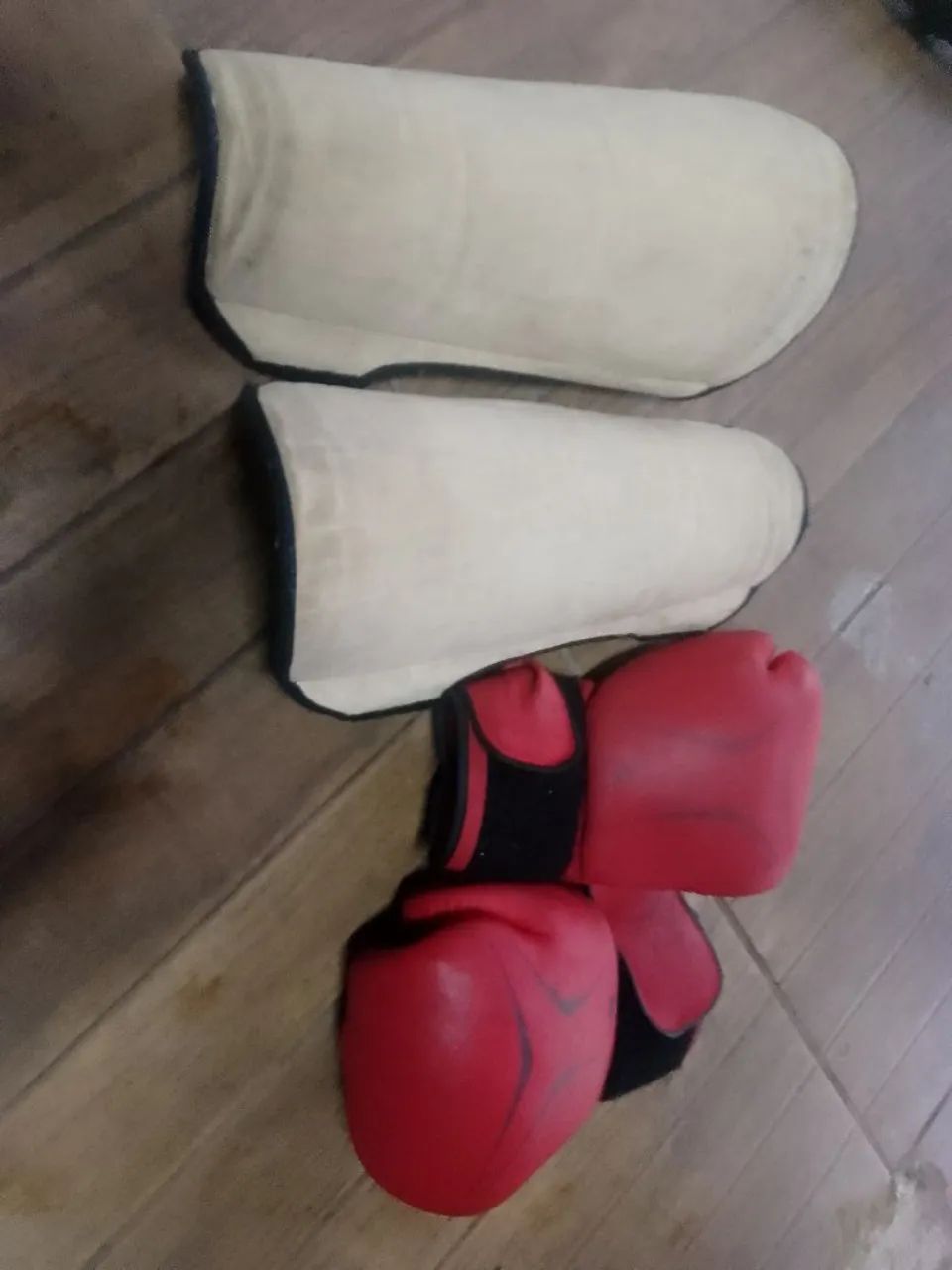 Luva e caneleira muay Thai 