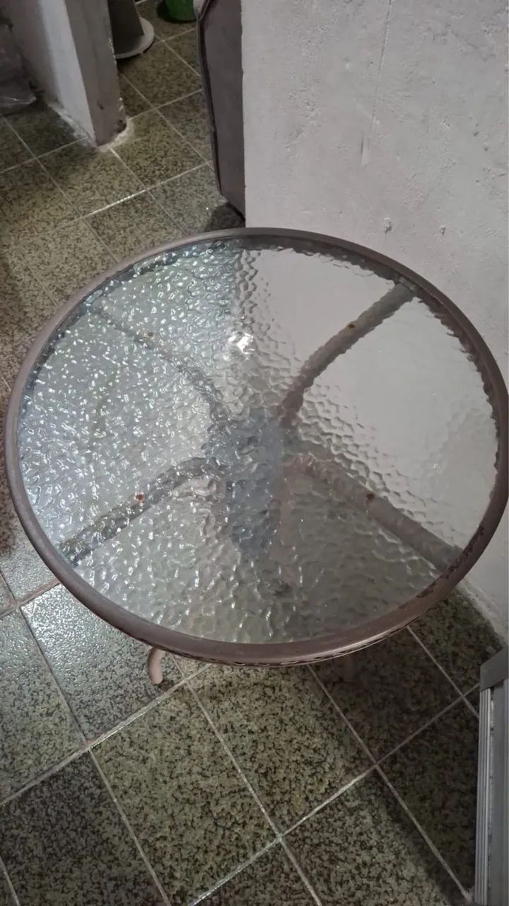 Vendo Mesa com tampo de vidro redonda!  - Foto 5